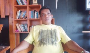 Camat Ampana Tete  Wahid Rimpu