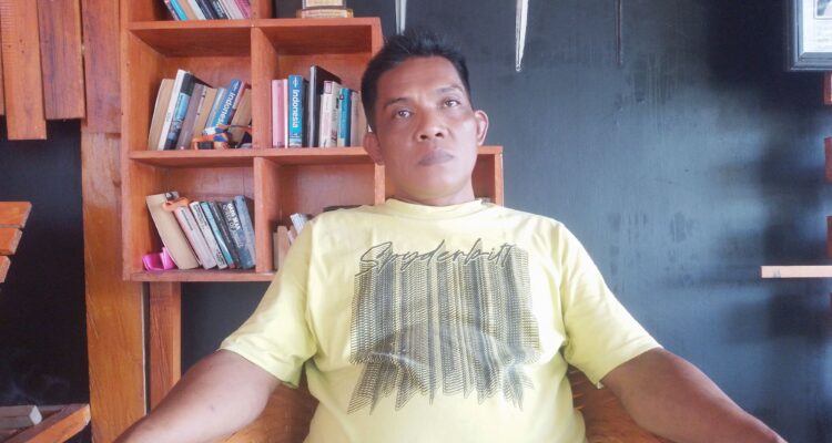 Camat Ampana Tete  Wahid Rimpu